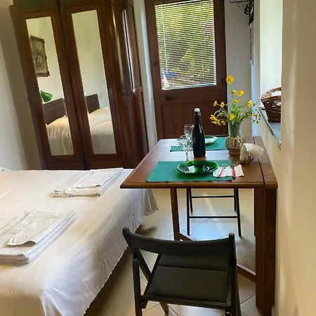Monticelli Mansion Hotel